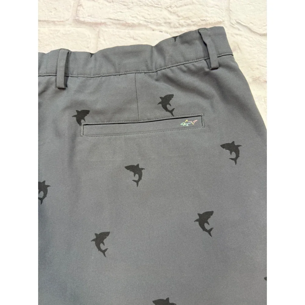 Greg Norman Golf Shorts Mens 38 Grey Excellent Shark Print Performance Stretch